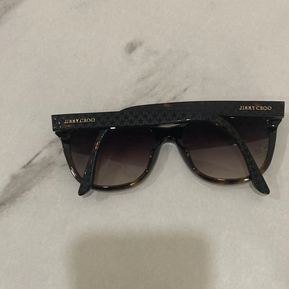 Classic Women's Tortoiseshell Sunglasses - Brown Lenses